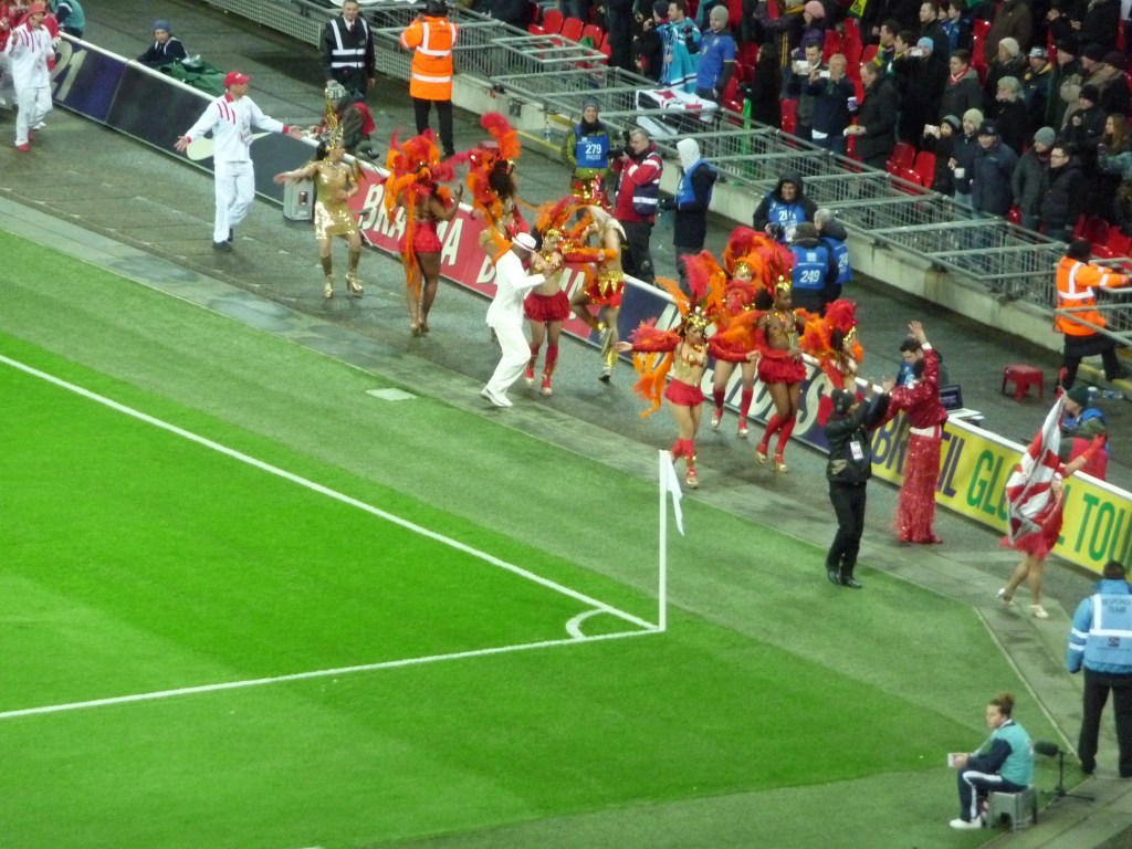 Half time random unannounced Samba dancers !